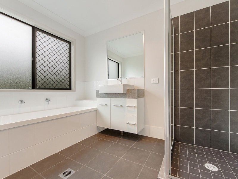 24 Greenview Drive, Upper Coomera QLD 4209