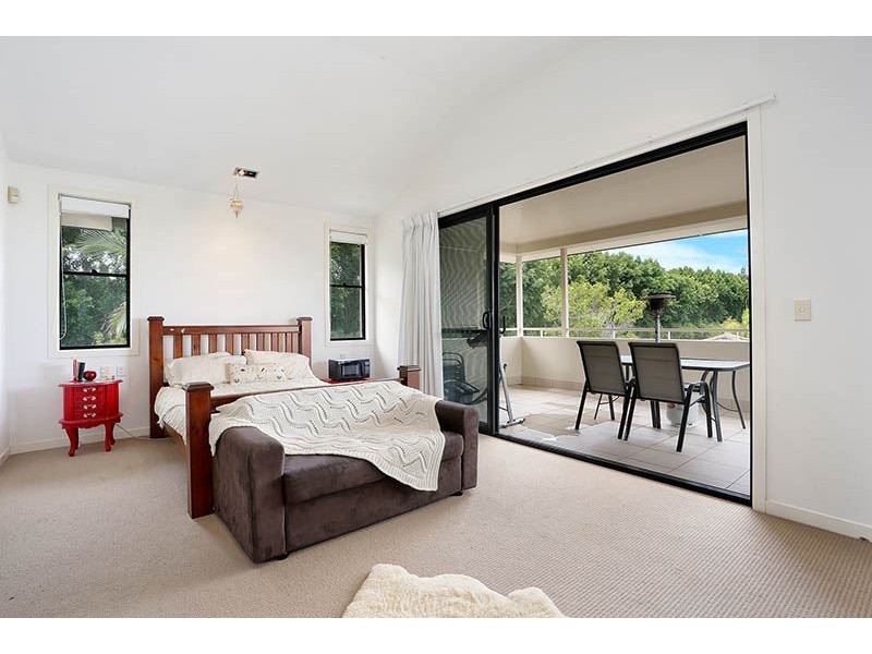 6126 Bolsena Circuit, Hope Island QLD 4212