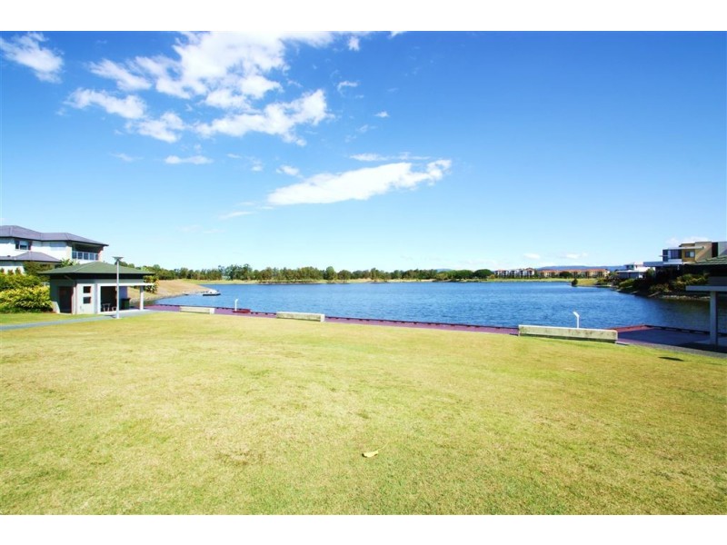 6126 Bolsena Circuit, Hope Island QLD 4212