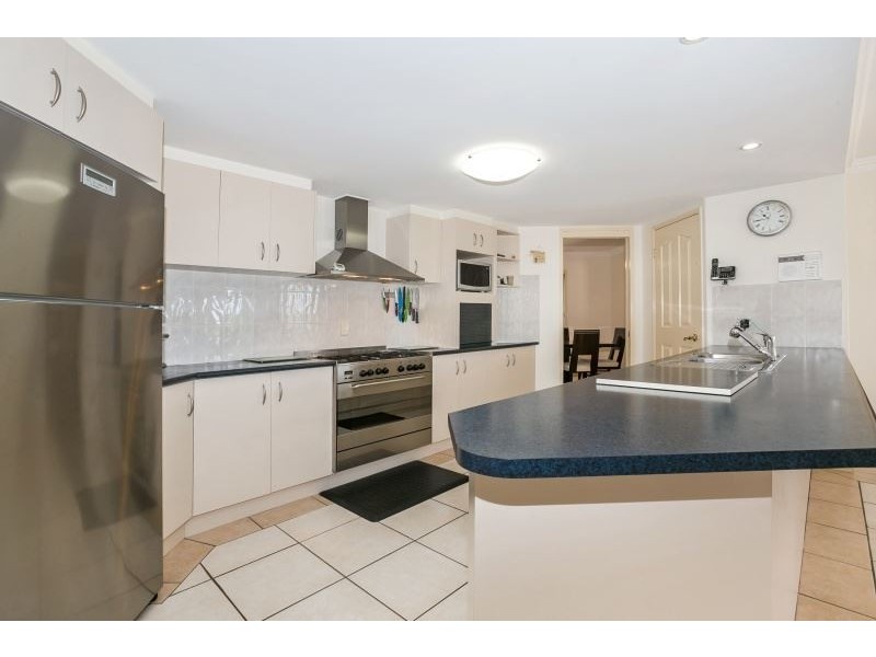 1 Bruckner Road, Stapylton QLD 4207