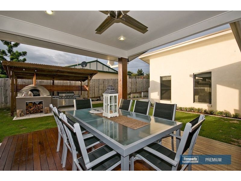 14 Elle Court, Cashmere QLD 4500