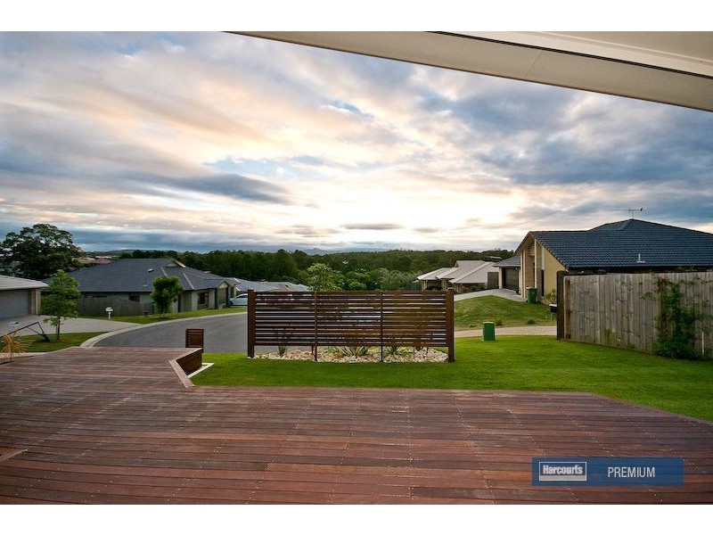 14 Elle Court, Cashmere QLD 4500