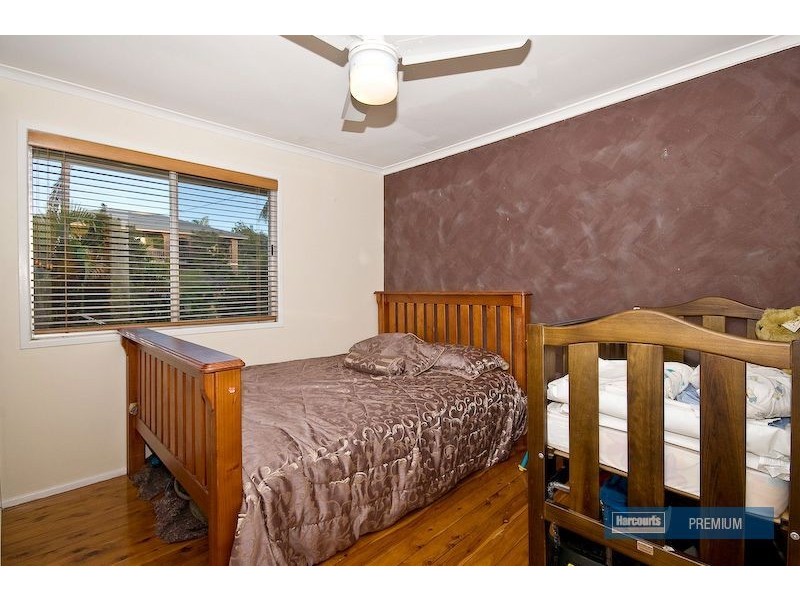 33 Strathford Avenue, Albany Creek QLD 4035