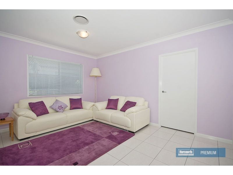 33 Raynbird Place, Carseldine QLD 4034