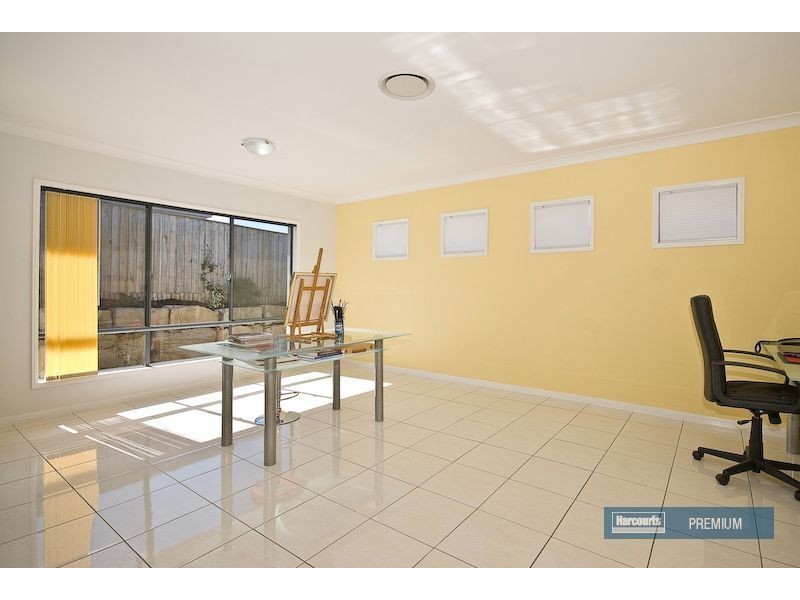 33 Raynbird Place, Carseldine QLD 4034