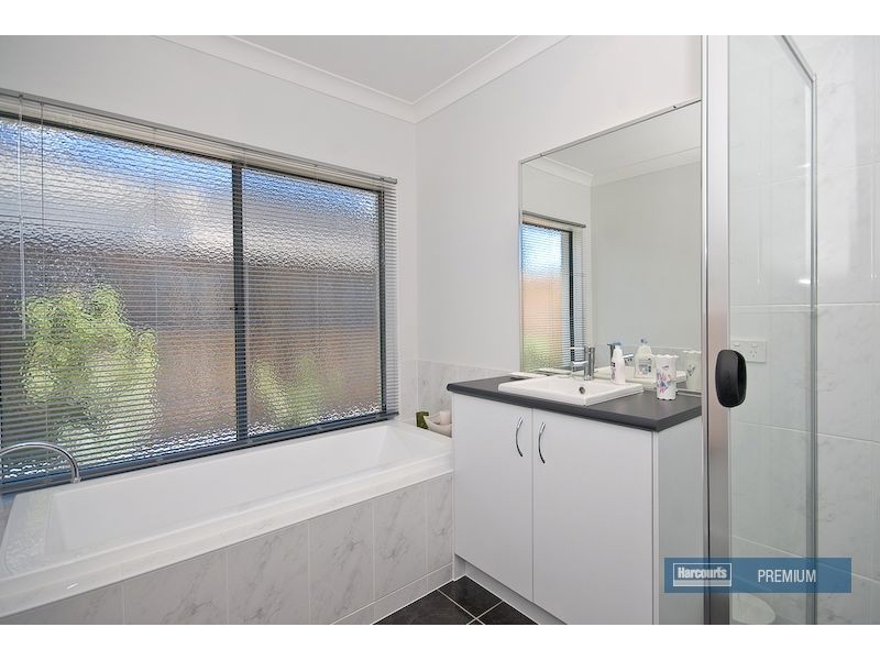 33 Raynbird Place, Carseldine QLD 4034