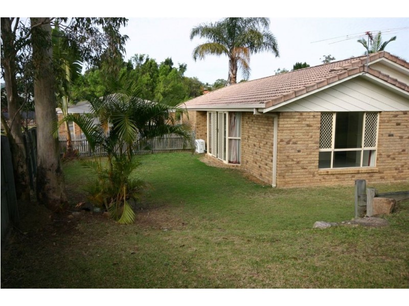 16 Queen Elizabeth Drive, Eatons Hill QLD 4037