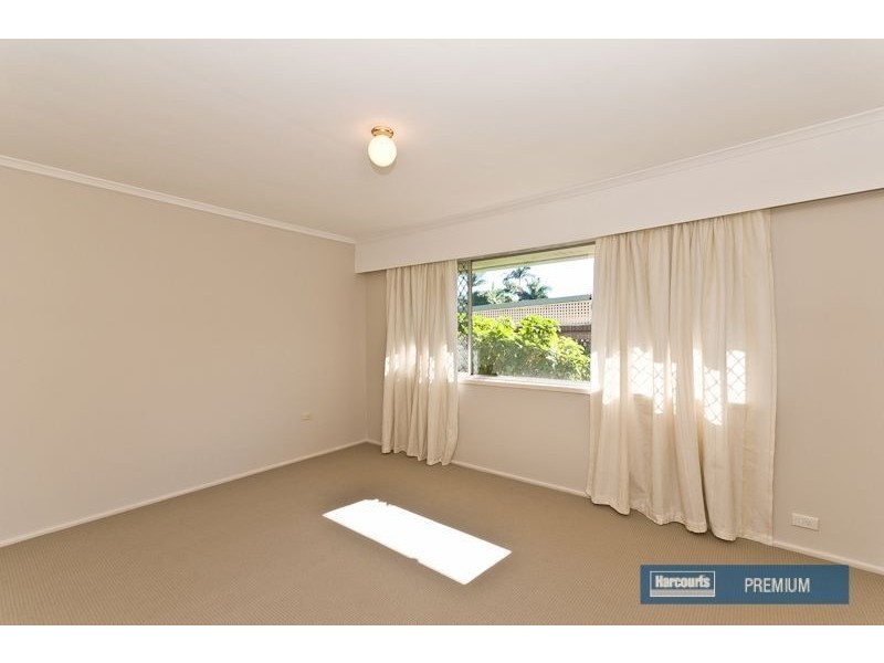33 Symphony Avenue, Strathpine QLD 4500