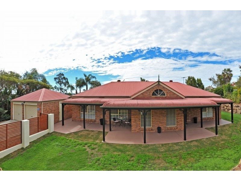 17 Forest Court, Albany Creek QLD 4035