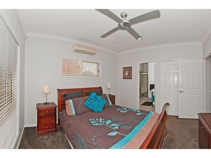 17 Forest Court, Albany Creek QLD 4035