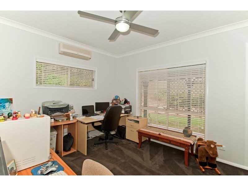 17 Forest Court, Albany Creek QLD 4035