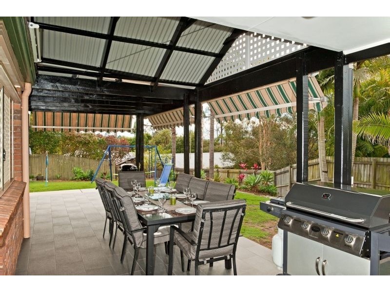 17 Forest Court, Albany Creek QLD 4035