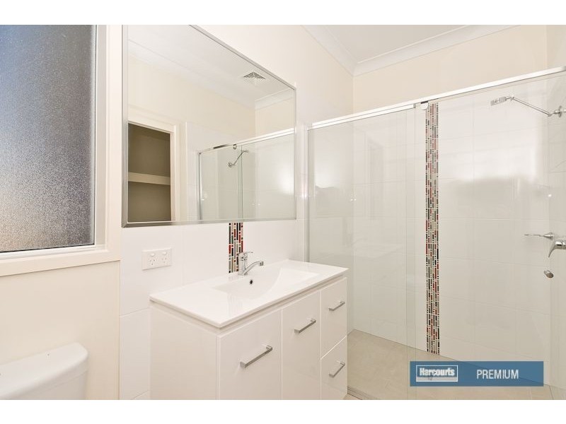 9 Melia Court, Eatons Hill QLD 4037