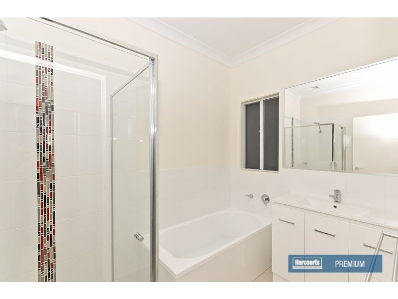 9 Melia Court, Eatons Hill QLD 4037