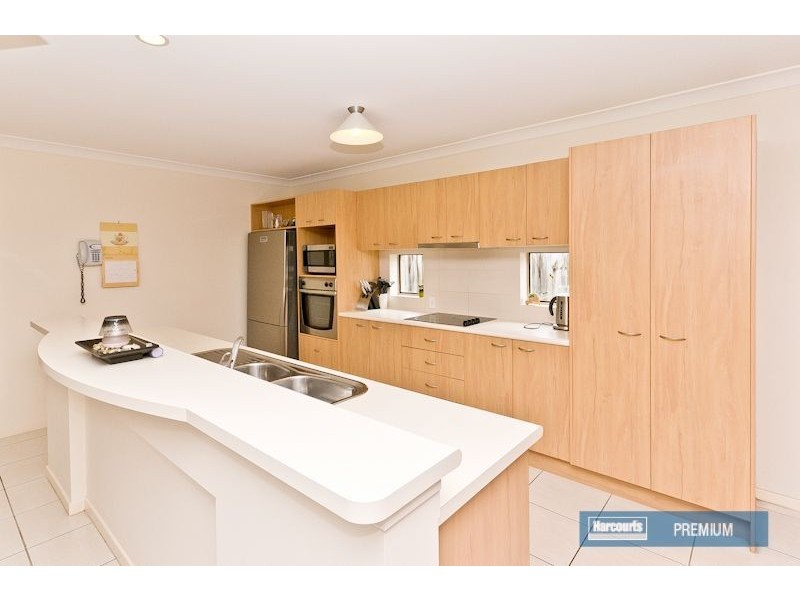 12 Avondale Road, Warner QLD 4500