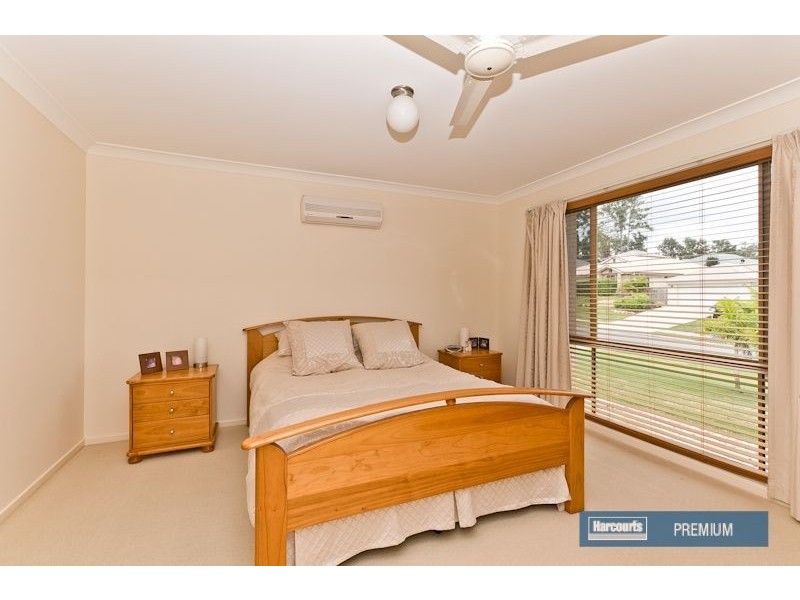 12 Avondale Road, Warner QLD 4500