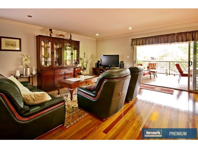 4 Ferguson Street, Albany Creek QLD 4035