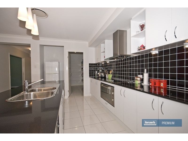 33 Raynbird Place, Carseldine QLD 4034