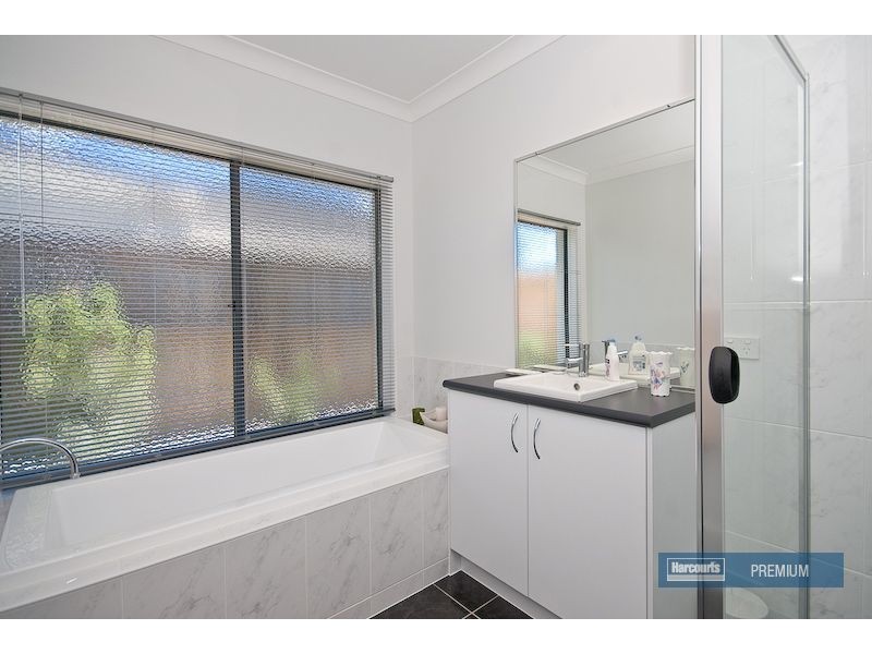 33 Raynbird Place, Carseldine QLD 4034