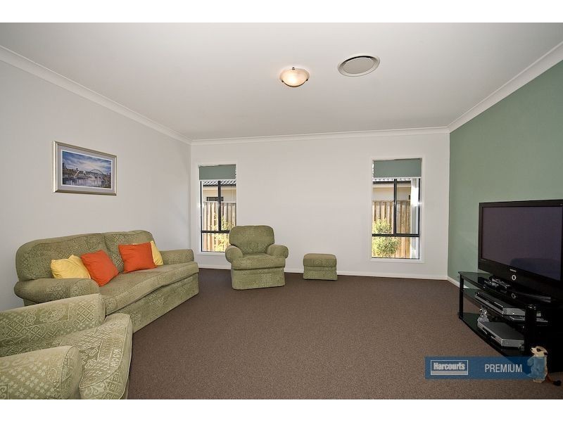 33 Raynbird Place, Carseldine QLD 4034