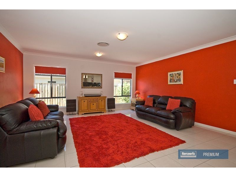 33 Raynbird Place, Carseldine QLD 4034