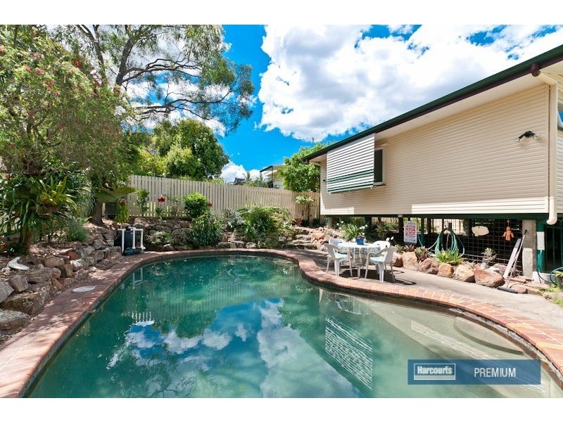 8 Trafford Street, Chermside West QLD 4032