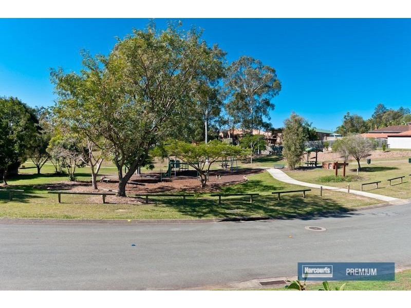 2 Elwood Ct, Eatons Hill QLD 4037