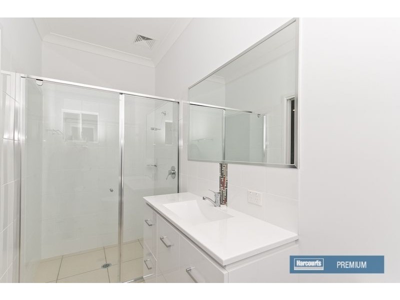 15 Melia Court, Eatons Hill QLD 4037