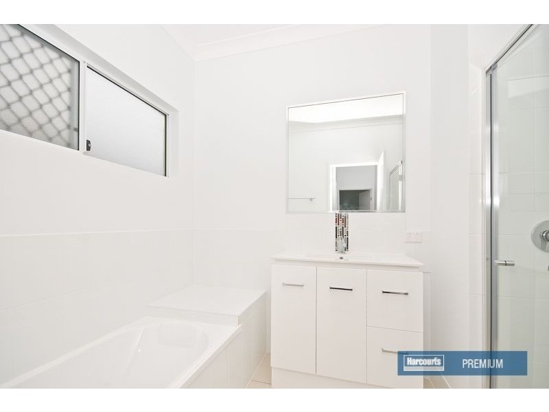 15 Melia Court, Eatons Hill QLD 4037