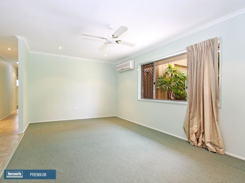 17 Pleasant Drive, Albany Creek QLD 4035