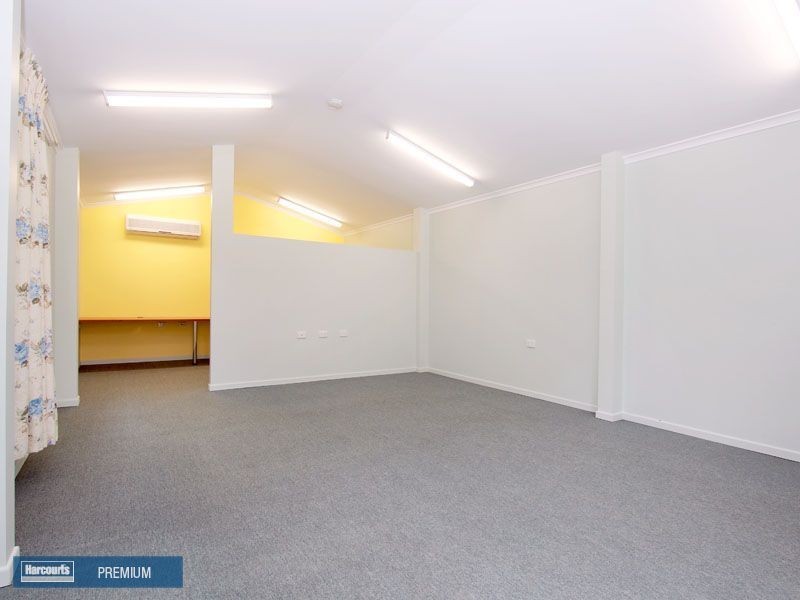 17 Pleasant Drive, Albany Creek QLD 4035