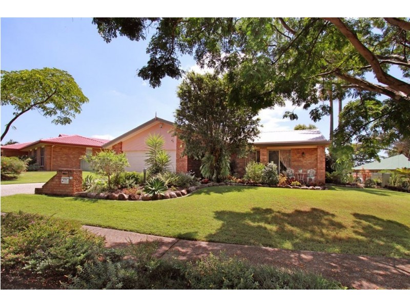 8 Turnberry Crescent, Albany Creek QLD 4035