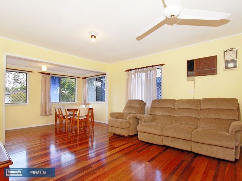 19 Bevlin Court, Albany Creek QLD 4035