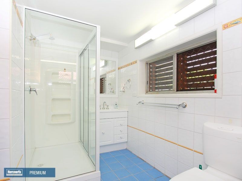 19 Bevlin Court, Albany Creek QLD 4035