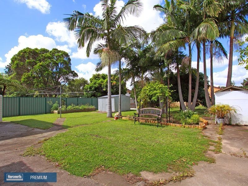 19 Bevlin Court, Albany Creek QLD 4035