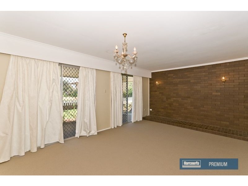 33 Symphony Avenue, Strathpine QLD 4500