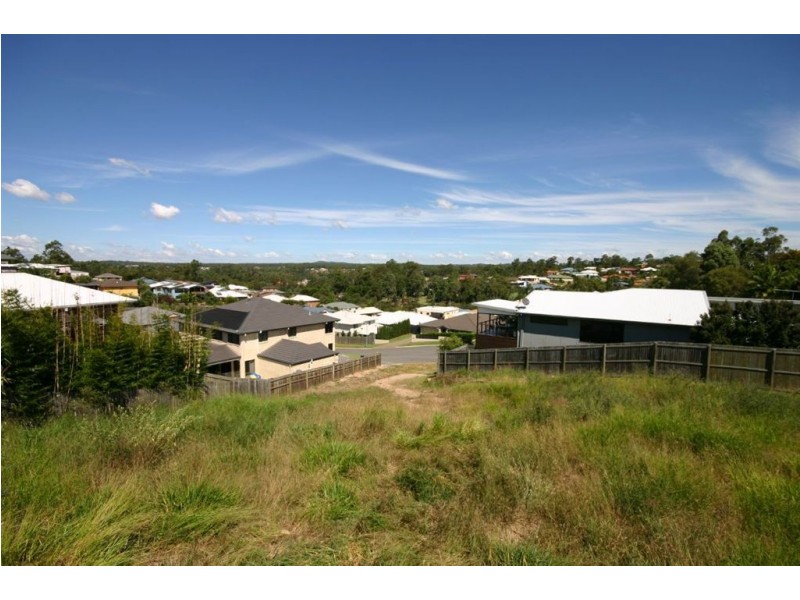 6 Fidelio Court, Eatons Hill QLD 4037