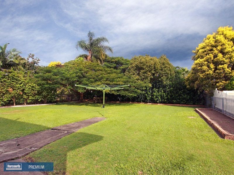 20 Lindale Street, Chermside West QLD 4032