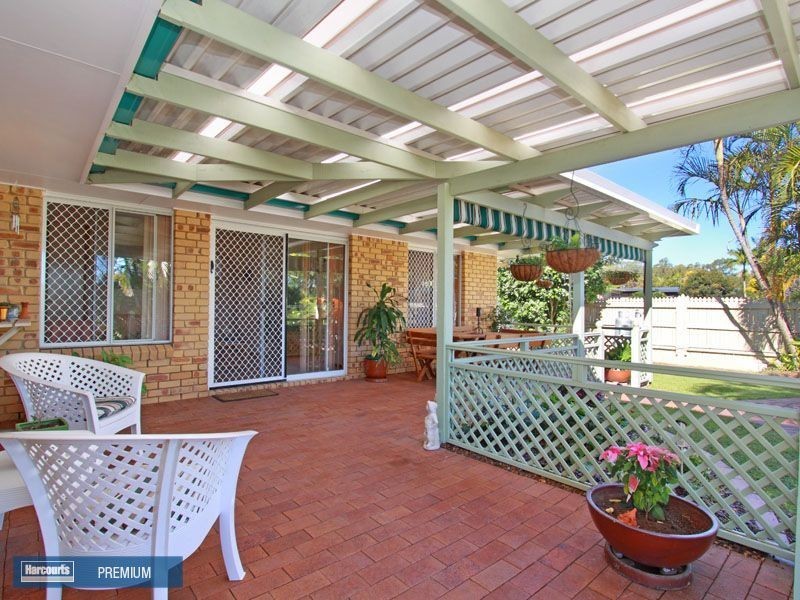 6 Peacock Street, Albany Creek QLD 4035