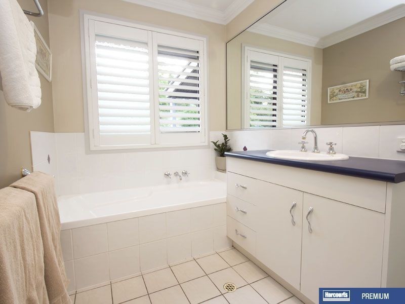 10 Midson Street, Petrie QLD 4502