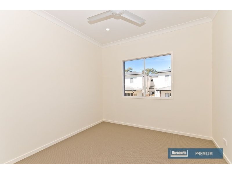 9 Melia Court, Eatons Hill QLD 4037