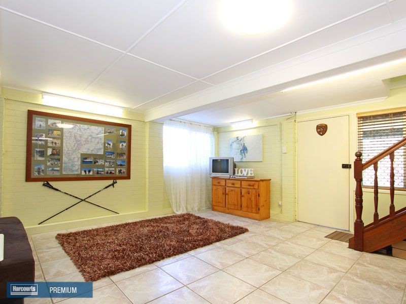 5 Tarnook Drive, Ferny Hills QLD 4055