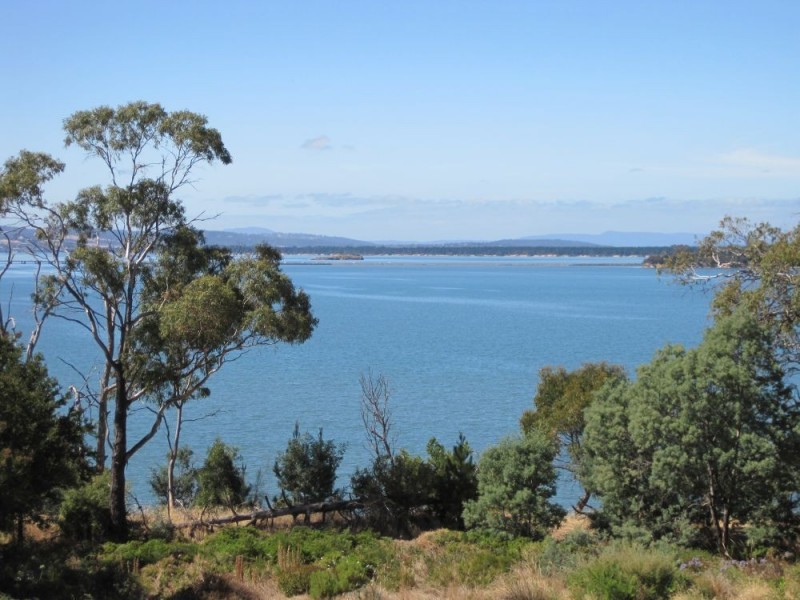 619 Shark Point Road, Penna TAS 7171