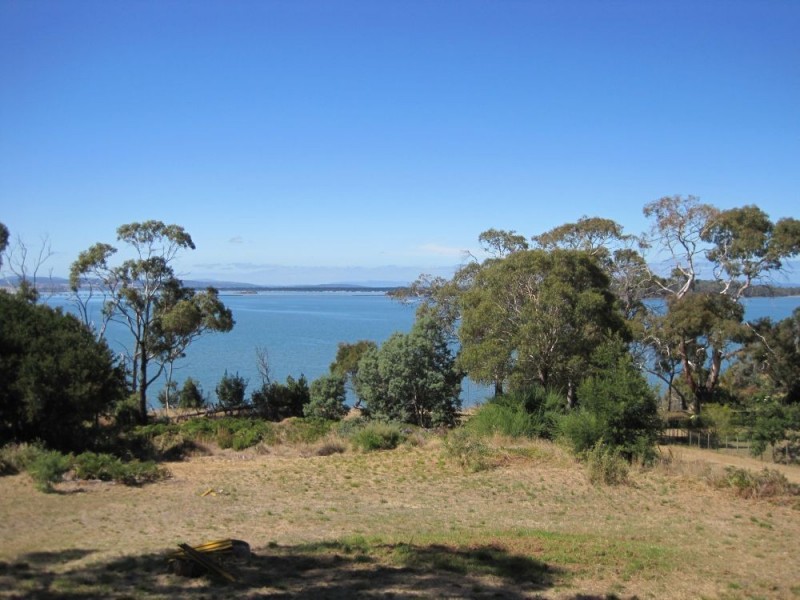 619 Shark Point Road, Penna TAS 7171