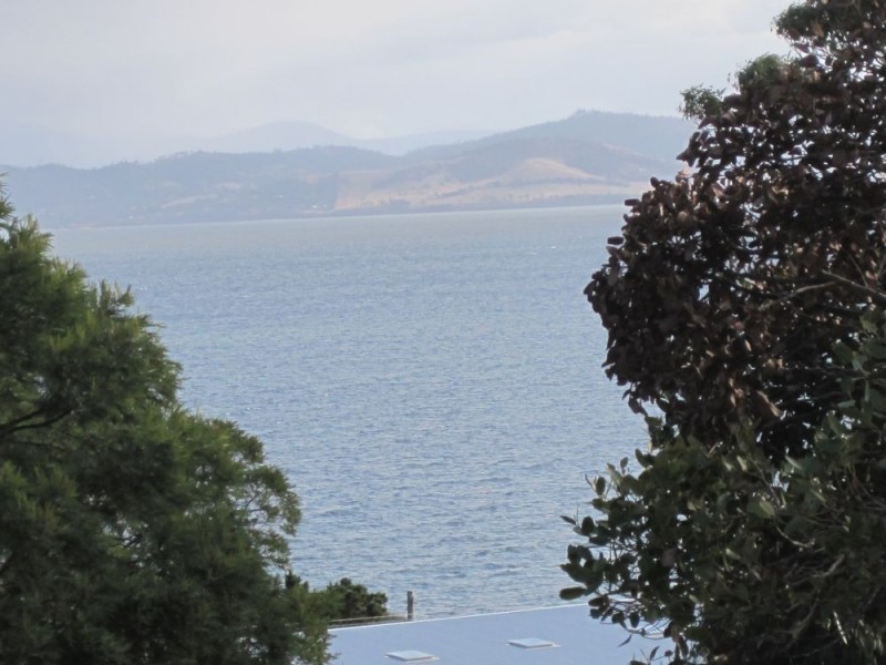 28 Robinia Street, Primrose Sands TAS 7173