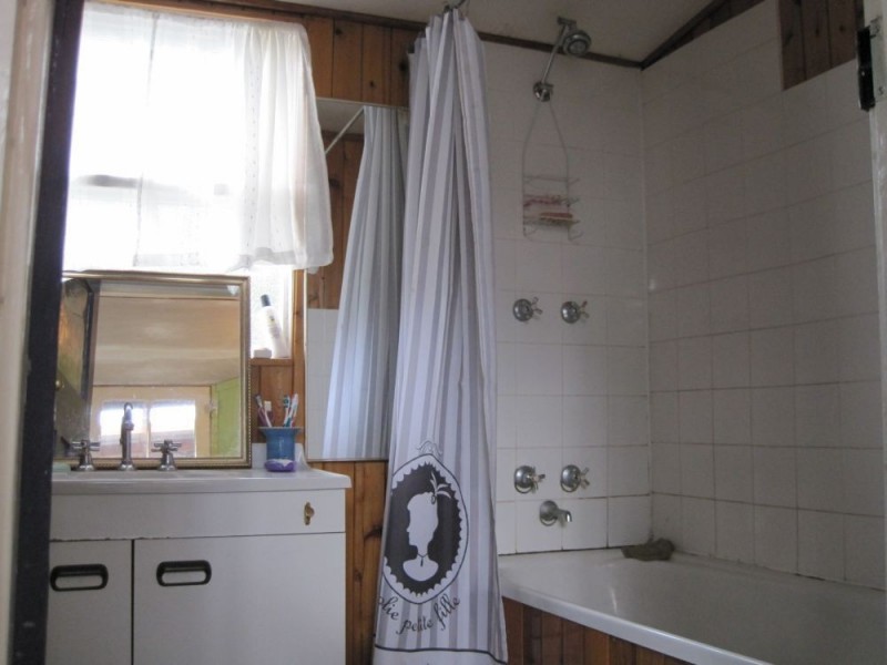 16 Erle Street, Carlton River TAS 7173