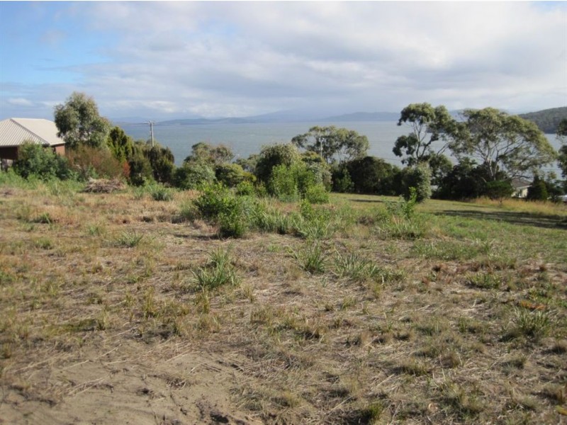 3 Elm Street, Primrose Sands TAS 7173