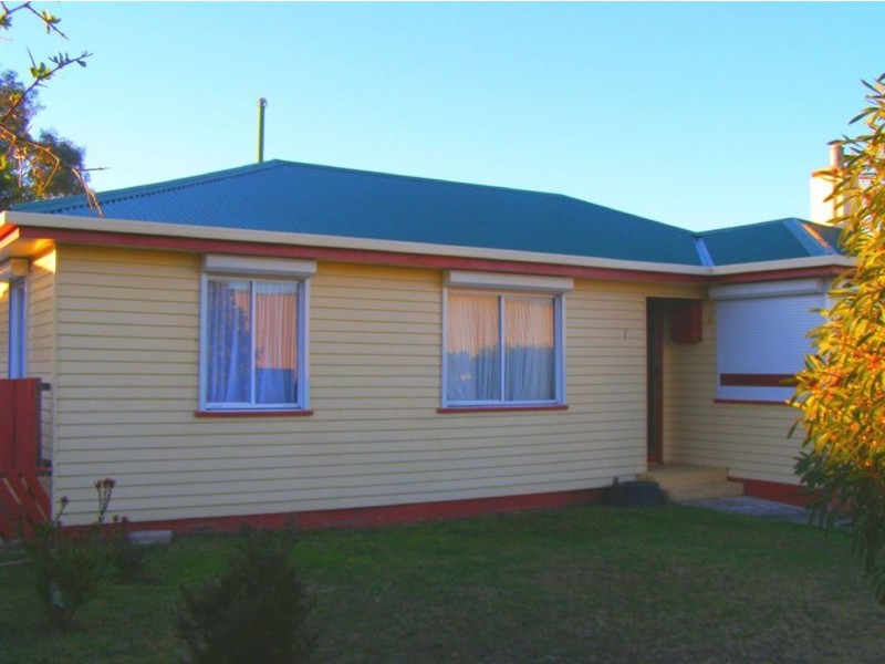 1 Negara Crescent, Goodwood TAS 7010
