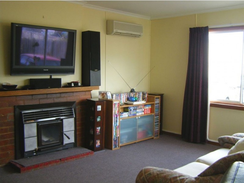1 Negara Crescent, Goodwood TAS 7010