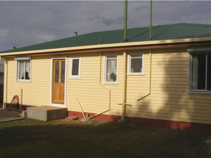 1 Negara Crescent, Goodwood TAS 7010